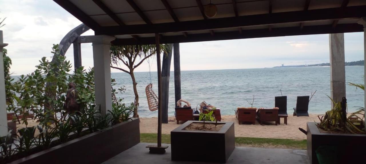 Cool Beach Hotel Hikkaduwa Buitenkant foto