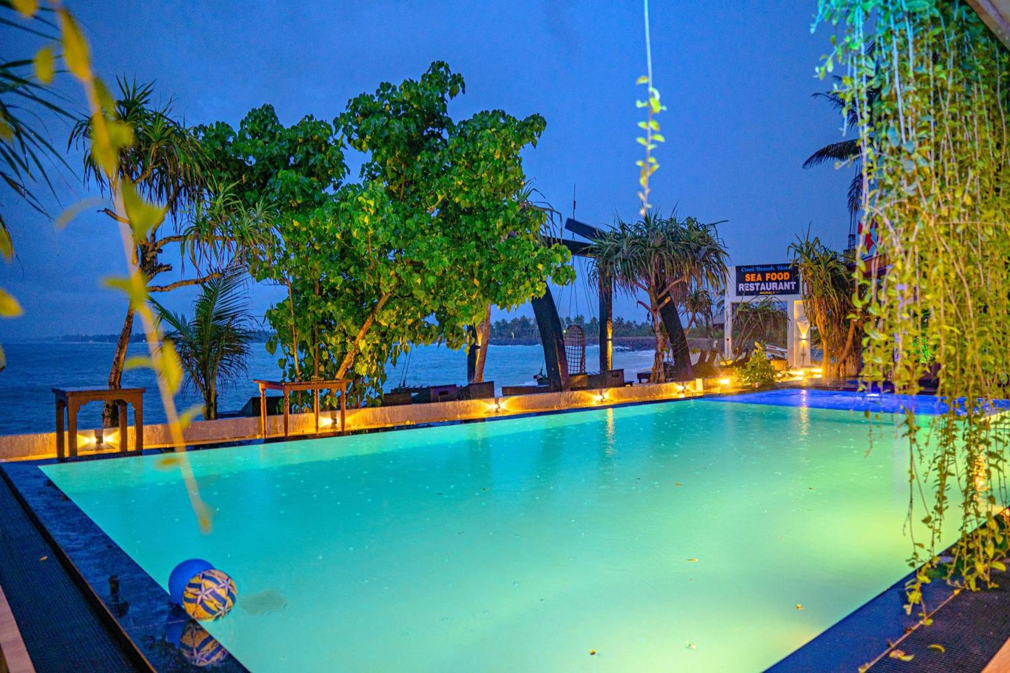 Cool Beach Hotel Hikkaduwa Buitenkant foto